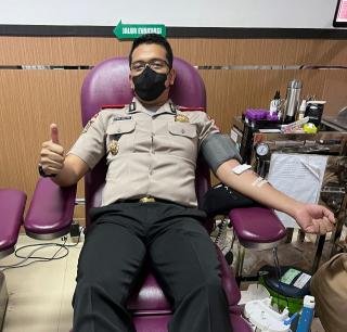Perwira Polri Putra Riau Kampanyekan Donor