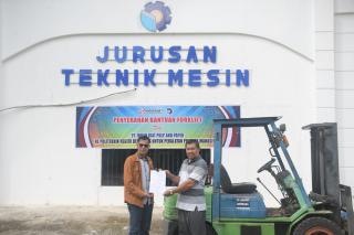 Polbeng Terima Hibah Satu Unit Forklip dari IKPP