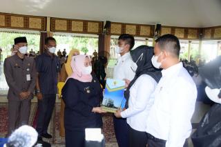 Bupati Kasmarni Serahkan SK Kepada 470 CPNS dan PPPK Pemkab Bengkalis