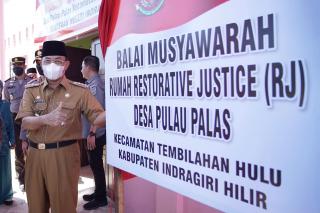 Bupati Resmikan Rumah Restorative Justice Desa Pulau Palas