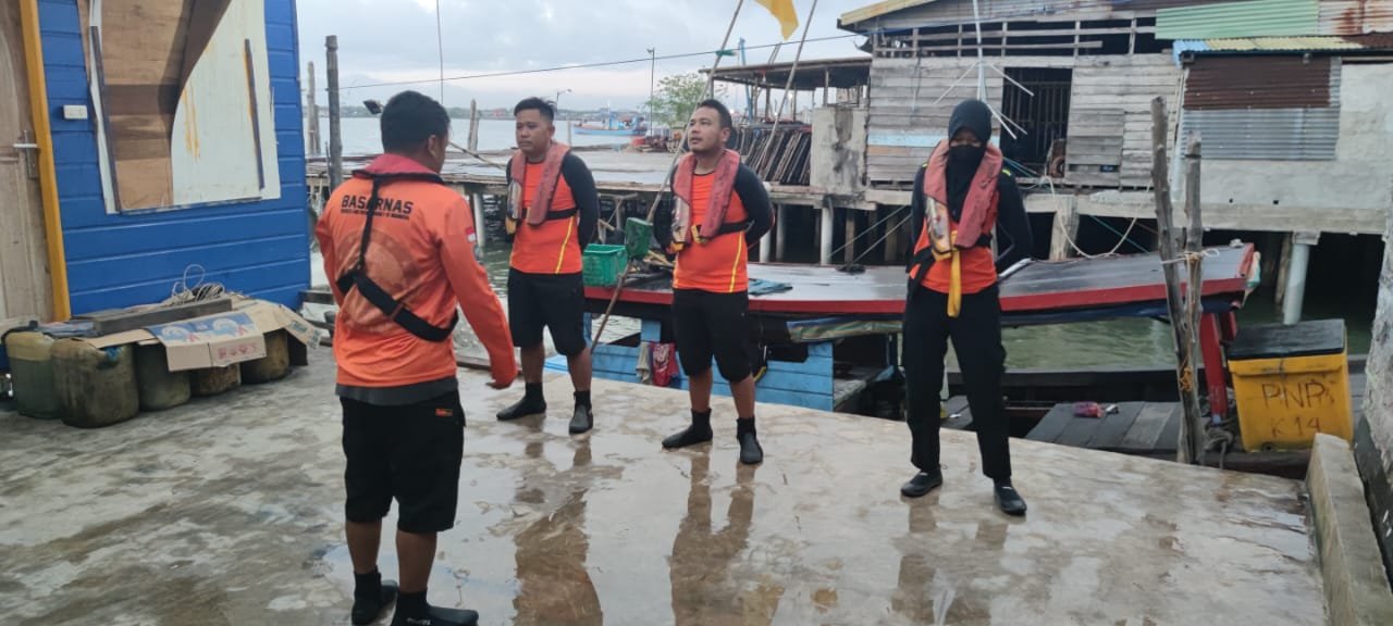 Dua Korban Hilang di Perairan Panipahan Rohil Usai Kapal Kayu Motor PT Triasmitra Ditabrak