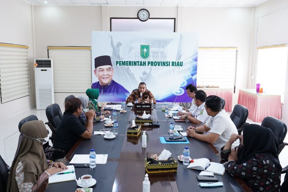 Bahas Sosialisasi HIV/AIDS, Wagubri Audiensi dengan KPA Riau