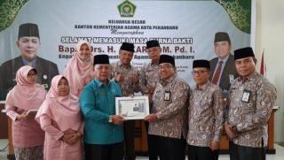 Kepala Kemenag Pekanbaru Resmi Purna Tugas, Ini Pesan untuk Jajarannya