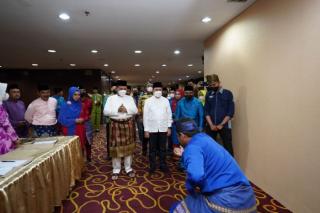 Hadiri Pelantikan IWKR dan IMPKR Pekanbaru, Ini Harapan Syamsuar