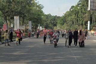 CFD Pekanbaru, Emak-emak: Harga Cabai Naik, Waktunya Healing