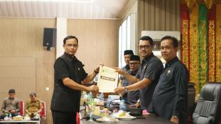 8 Fraksi DPRD Sampaikan Pandangan Umum Ranperda Pertanggungjawaban APBD 2021