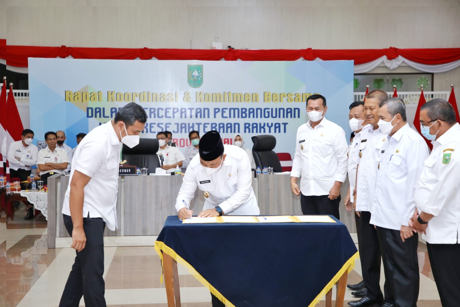 Wabup Husni Teken MoU dengan Pemprov Riau Dalam Percepatan Pembangunan