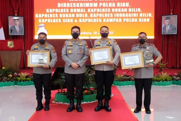 Kapolres Meranti Terima Penghargaan Peringkat I Ops Tertib Ramadan 2022 dari Kapolda Riau