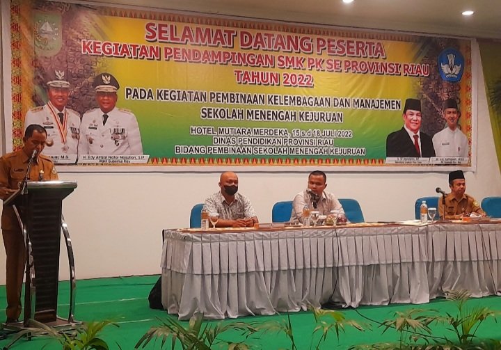 Percepat Implementasi Kurikulum Merdeka, Disdik Riau Hasilkan 10 Modul Bahan Ajar SMK PK