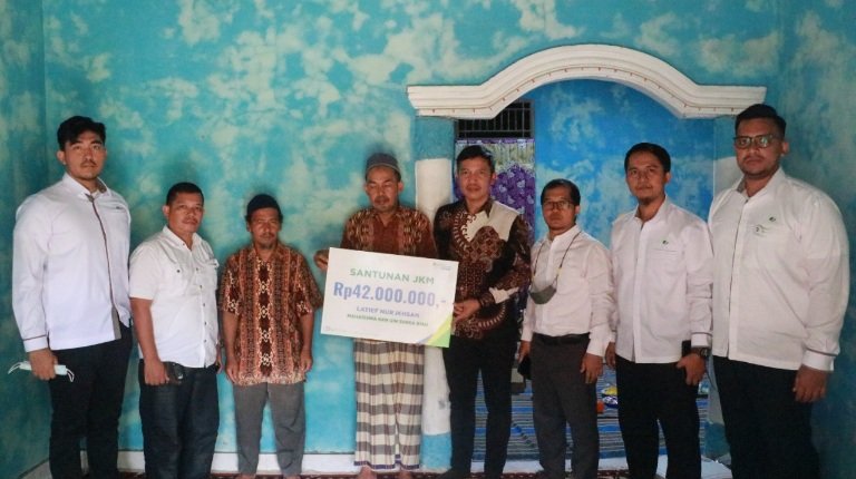 Program KKN Dilindungi BPJAMSOSTEK, Ahli Waris Mahasiswa UIN Suska Riau Terima Santunan Rp42 Juta