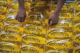 Riau Masih Menunggu Minyak Goreng Kemasan Harga Rp14 Ribu