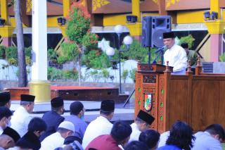 Pj Wali Kota Pekanbaru Shalat Ied Bersama Masyarakat di MPP