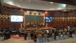 Rapat Paripurna, DPRD Riau Sampaikan Pandangan Umum Fraksi Terhadap Raperda APBD Provinsi Riau TA 2021