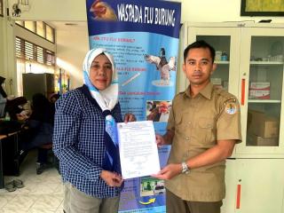 Ibu di Pekanbaru Ini Serahkan Owa Ungko ke BBKSDA 