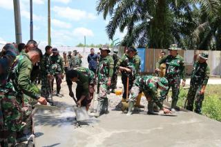 Pj Wali Kota Dampingi Tim Wasev TNI AD Tinjau Hasil Kegiatan TMMD di Kulim
