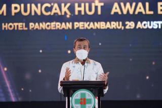 Gubri Syamsuar Hadiri Malam Puncak HUT ke-24 RS Awal Bros