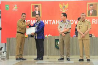 Pemko Pekanbaru Terima Dua Apresiasi dari KPK