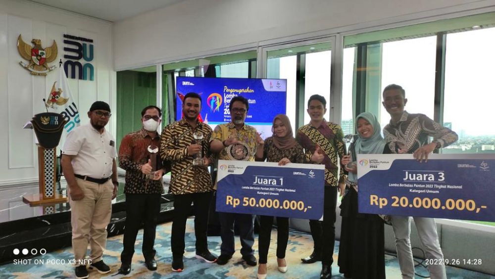 Taniah, Tuah Pujangga Riau Raih Juara Pertama Lomba Berbalas Pantun Tingkat Nasional
