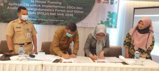 Tingkatkan Inovasi Daerah, DLHK Riau MoU Pengelolaan Kawasan Hutan Bersama PSIPHB