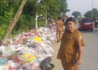 DLHK Pekanbaru Gencar Atasi Tumpukan Sampah di 100 Hari Pj Wali Kota