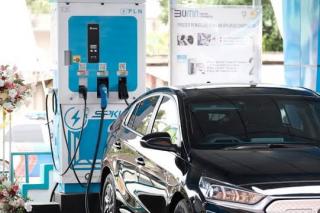 Beri Diskon Khusus, PLN Dukung Penggunaan Kendaraan Listrik di Riau