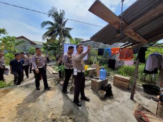 Ditlantas Bedah Dua Rumah Warga Pekanbaru