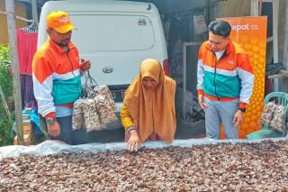 Mengintip Usaha Kerupuk Sagu Kuansing, Segini Omsetnya