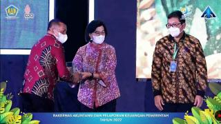Bupati Meranti Terima Penghargaan WTP 10 Kali Berturut-turut dari Menkeu