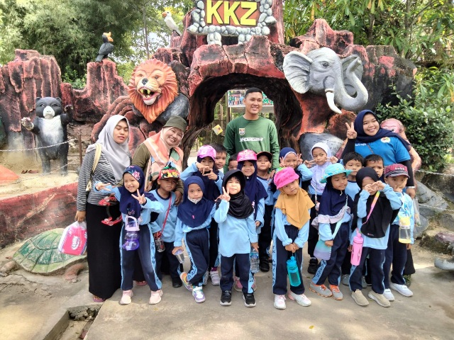 TK Amanah Adakan Outing Class di Kebun Binatang Kasang Kulim