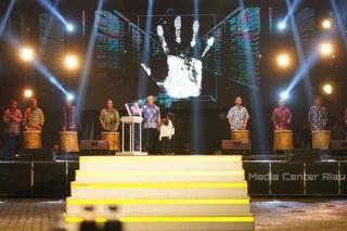 Gubri Buka KEN Kenduri Riau 2022 dengan 10 Pantun