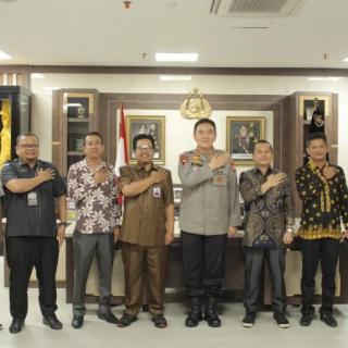 Bersama Bawaslu Riau, Kapolda Curhat Pengalaman Pengamanan Pemilu dan Pilkada