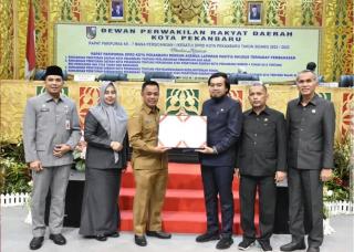 DPRD Pekanbaru Sahkan Perda BPHTB dan Perda Perlindungan Anak