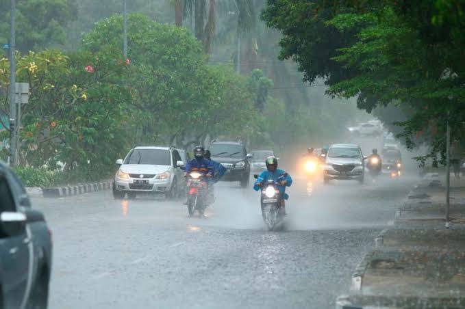 Prakiraan Cuaca 19 November, Hujan Masih akan Mengguyur Sebagian Wilayah Riau