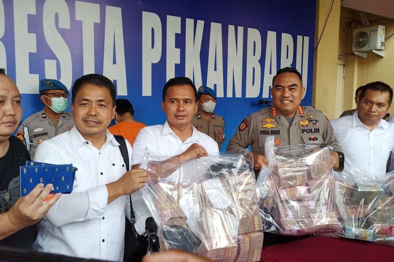 Bandar Narkoba di Riau Ketahuan Simpan Uang Rp3,2 Miliar