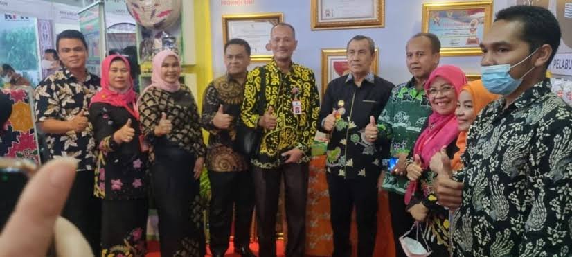 Tampilkan Produk Unggulan Riau, Pemprov Riau Buka Stand Pameran di Medan