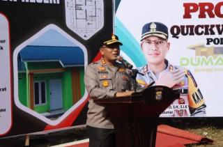 Kapolres Dumai Inisiasi Program Bedah Rumah, Target Dua Per Bulan