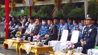 Plt Kadisdik Pekanbaru Ikuti Upacara Hari Guru Nasional Ke-77 di MPP