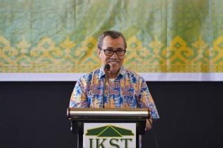 Buka Mubes IV IKST Provinsi Riau, Ini Harapan Gubri