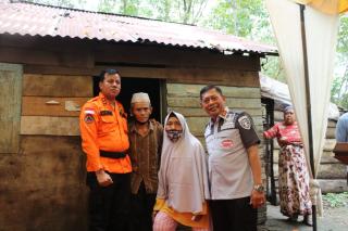 Napi Lapas Teluk Kuantan Bangun Rumah Layak Huni Warga Miskin