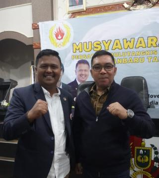 Terpilih Aklamasi Ketua PBSI Pekanbaru, Roni Pasla Siap Cetak Atlet Profesional