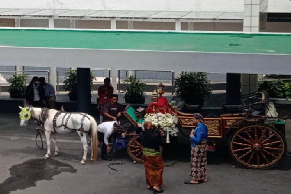 Panitia Nikahan Kaesang dengan Erina Libatkan 400 Becak dan 35 Andong Angkut Tamu