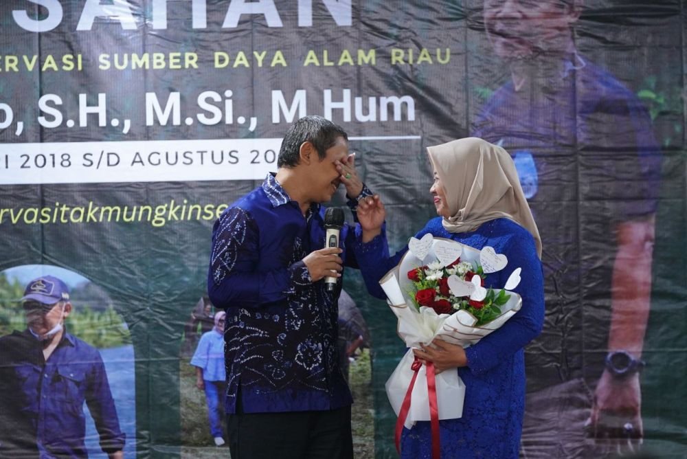 Perpisahan Dengan BKSDA Riau, Suharyono Menangis Haru