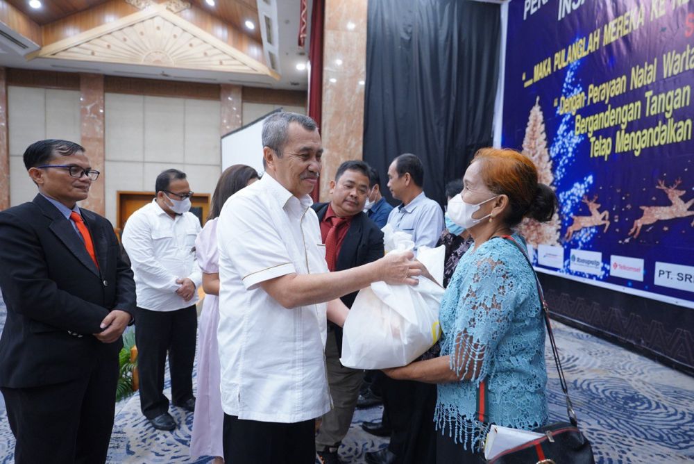 Gubri Salurkan 100 Paket Kasih Natal Kepada Keluarga Kurang Mampu
