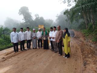 Plt Bupati Kuansing Monitoring Rekontruksi Jalan Kecamatan Pangean-Pulau Kumpai