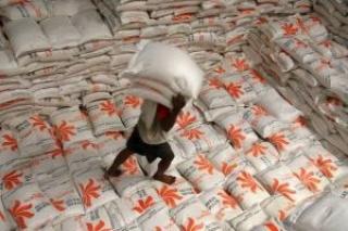 Punya Stok 11 Ribu Ton Lebih, Bulog Pastikan Stok Beras di Riau Aman Jelang Nataru