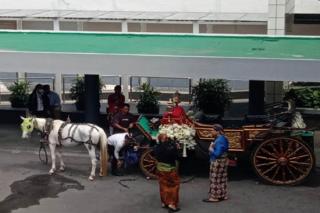 Panitia Nikahan Kaesang dengan Erina Libatkan 400 Becak dan 35 Andong Angkut Tamu