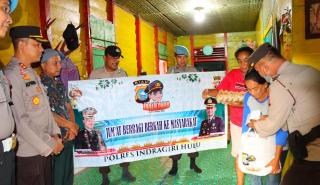 Program Jubah Emas, Polres Inhu Berbagi di Rantau Mapesai
