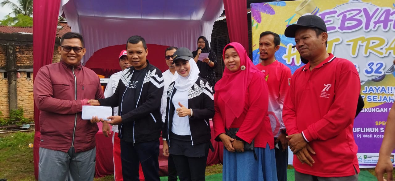 Pj Wali Kota Pekanbaru Bangga Lihat Warganya Gotong Royong