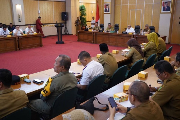 Upaya Mengatasi Kemacetan di Pekanbaru, Pemprov Riau Gelar Rapat Penataan Jalan