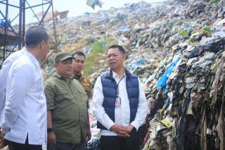 Swasta Singapura Berminat Olah Sampah Pekanbaru Jadi Energi Terbarukan